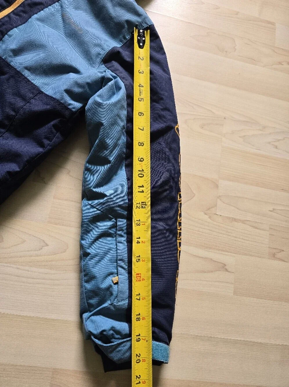 Columbia Valley Runner Jacket Size Medium (10/12)